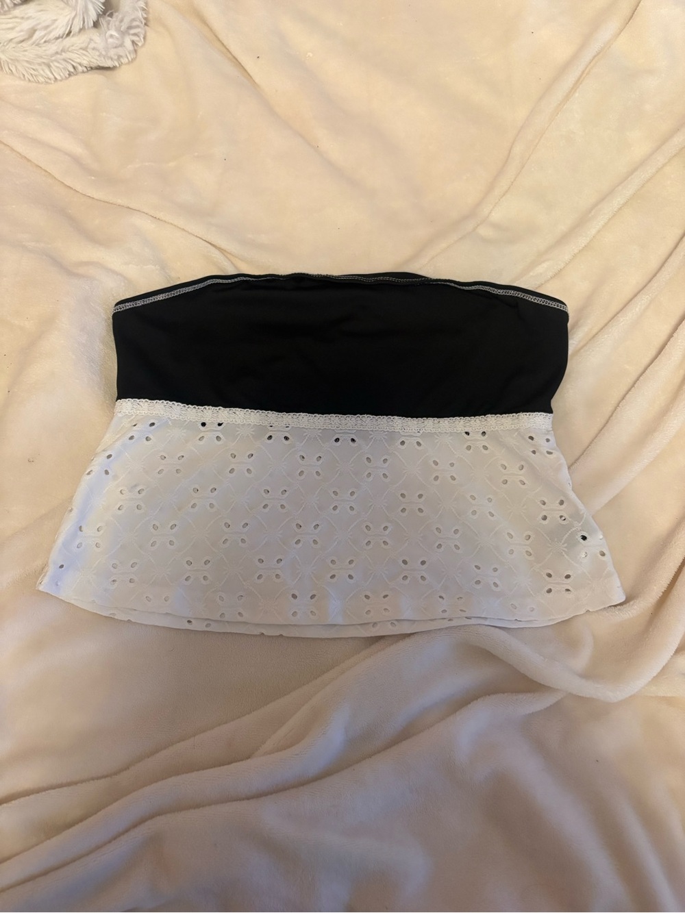 SHEIN Black and White Strapless Eyelet Peplum Crop Top